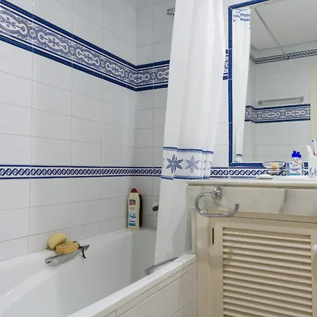 White Pearl J4 Apartment